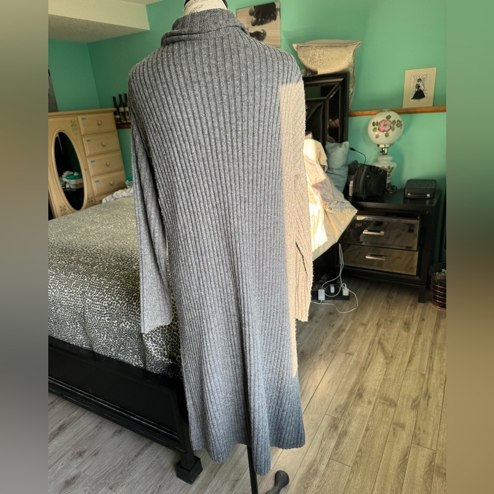 Extra Long Drop Shoulder Gray Sweater Robe - Picture 3 of 12